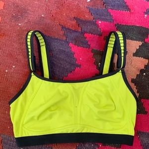 Soma Wireless Max Support Sports Bra